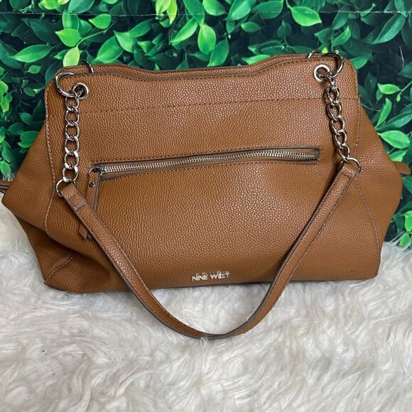 Nine West Handbags - Nine West brown camel color shoulder bag